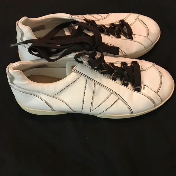 Authentic Louis Vuitton sneakers - Picture 1 of 4